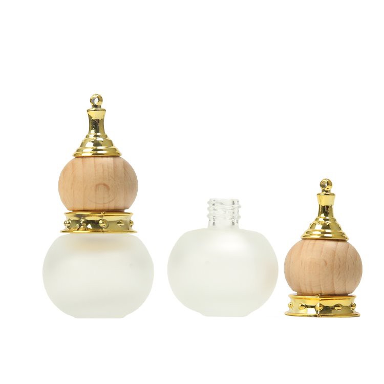 glass car perfume bottle
