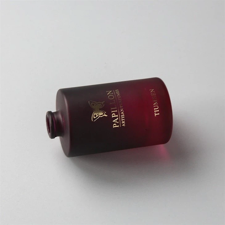 magnetic cap perfume bottle