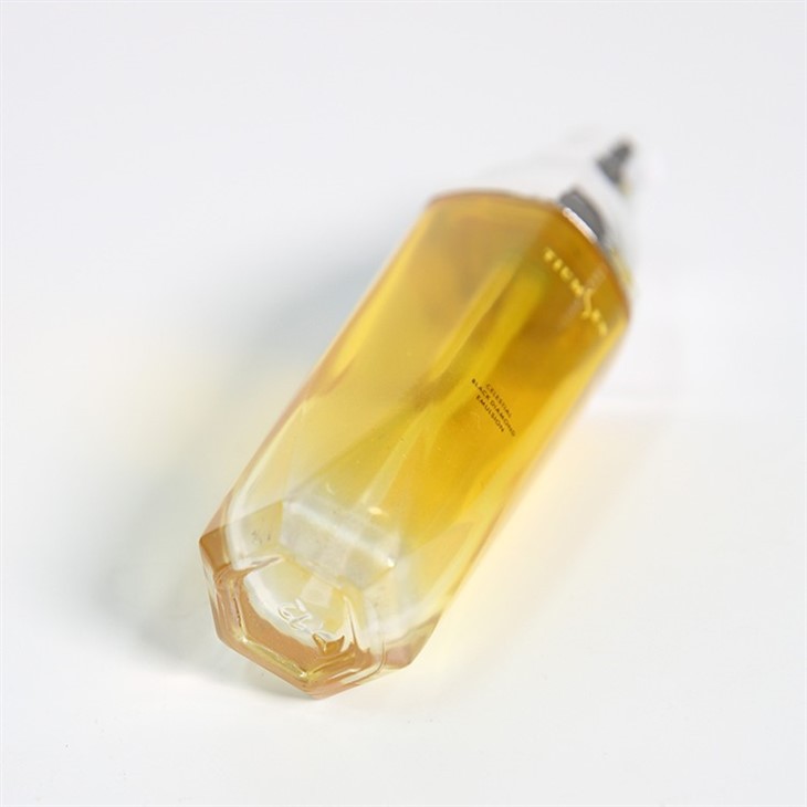 gold cosmetic packaging